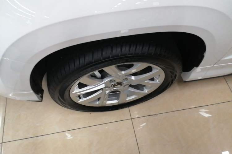 Used Jetta VS5 2026 Model, 280TSI Automatic Pioneer Edition Left Front Wheel Hub