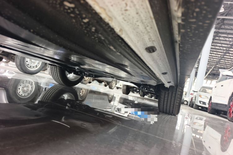 Used Jetta VS5 2026 Model, 280TSI Automatic Pioneer Edition Left Side Sill