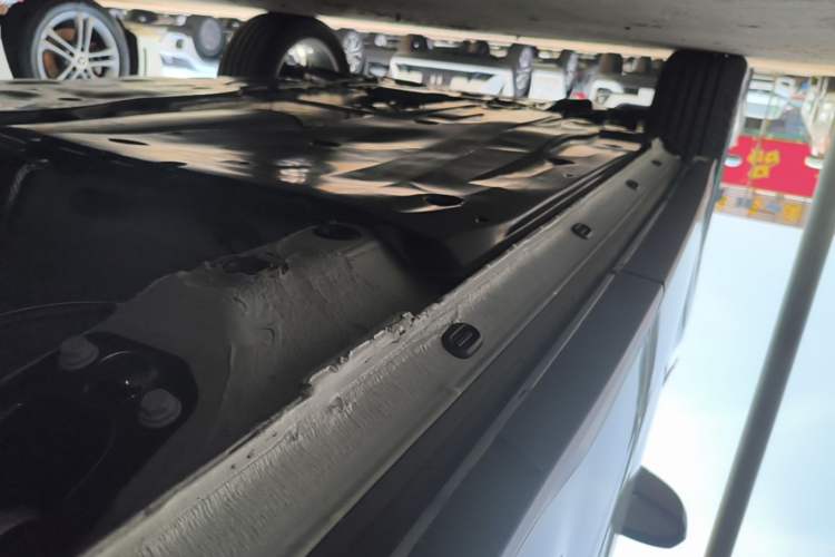 Used Jetta VS5 2026 Model, 280TSI Automatic Pioneer Edition Left Side Sill