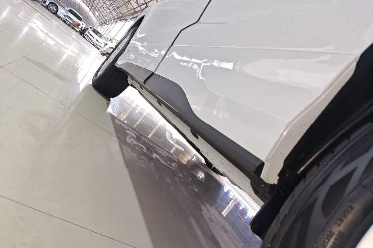 Used Jetta VS5 2026 Model, 280TSI Automatic Pioneer Edition Left Side Sill