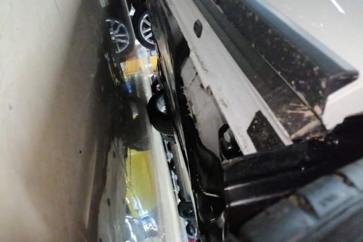 Used Jetta VS5 2026 Model, 280TSI Automatic Pioneer Edition Left Side Sill