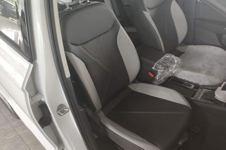 Used Jetta VS5 2026 Model, 280TSI Automatic Pioneer Edition Right Front Seat