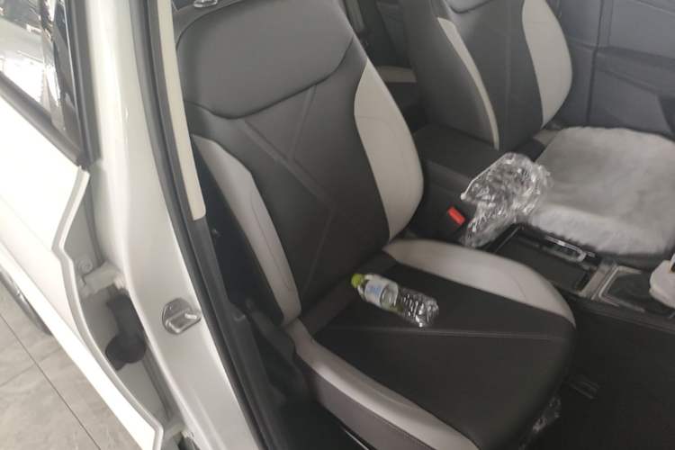 Used Jetta VS5 2026 Model, 280TSI Automatic Pioneer Edition Right Front Seat