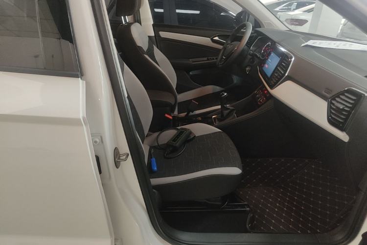 Used Jetta VS5 2026 Model, 280TSI Manual Pioneer Edition Right Front Seat