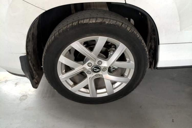Used Jetta VS5 2026 Model, 280TSI Manual Pioneer Edition Right Rear Wheel Hub