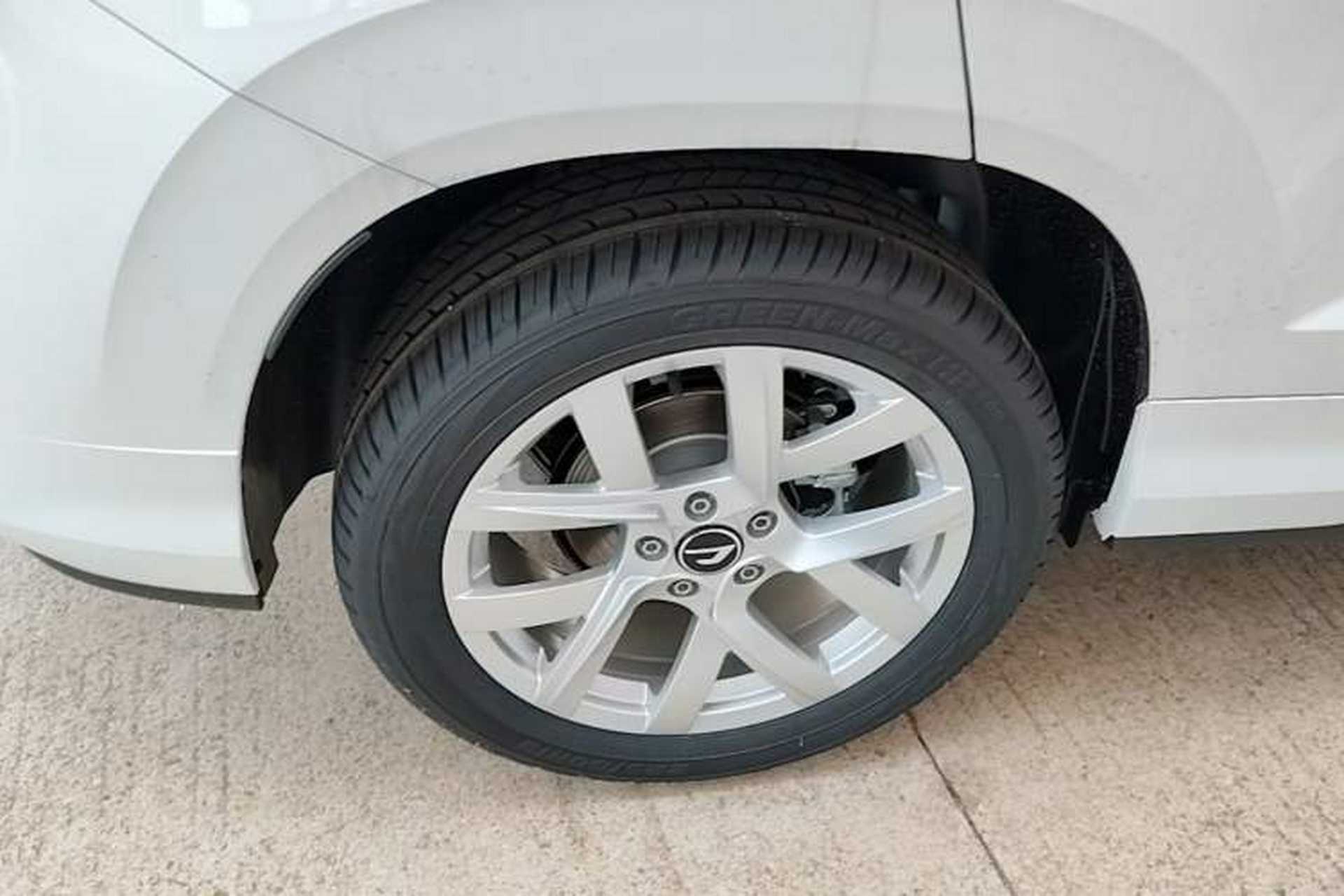Used Jetta VS5 2026 Model, 280TSI Automatic Pioneer Edition Right Rear Wheel Hub