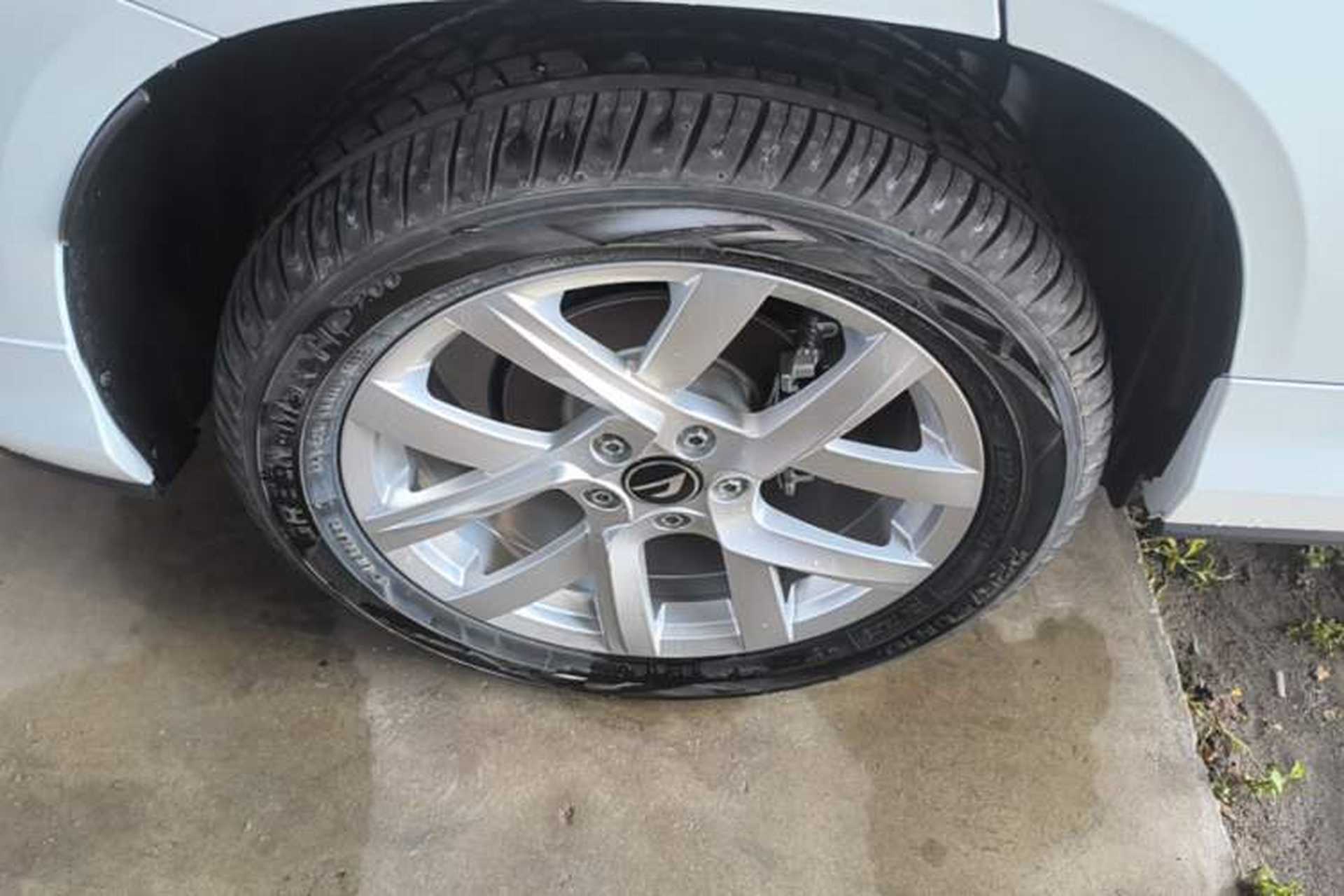Used Jetta VS5 2026 Model, 280TSI Automatic Pioneer Edition Right Rear Wheel Hub