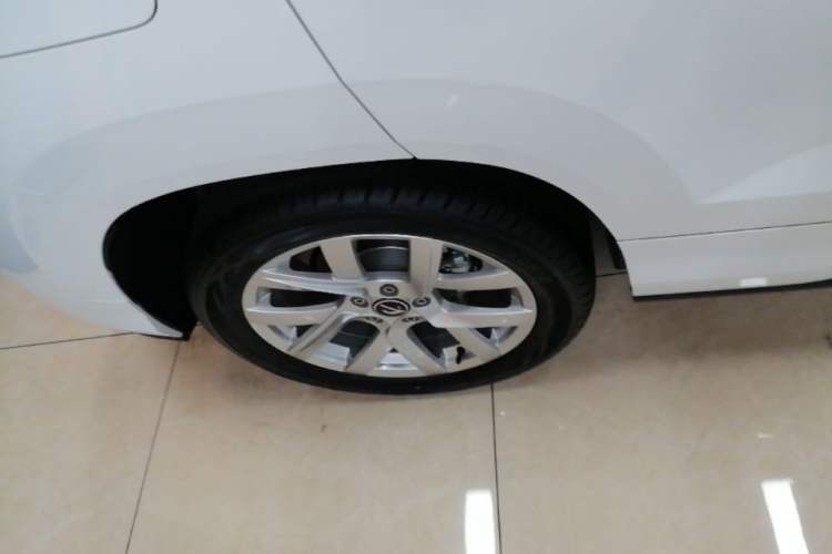 Used Jetta VS5 2026 Model, 280TSI Automatic Pioneer Edition Right Rear Wheel Hub