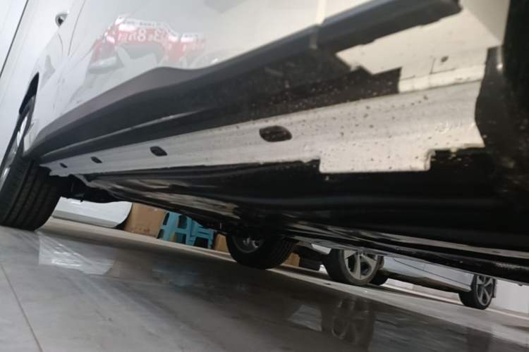 Used Jetta VS5 2026 Model, 280TSI Automatic Enjoyment Edition Right Side Sill