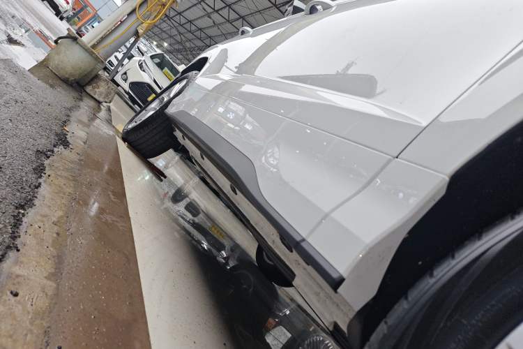 Used Jetta VS5 2026 Model, 280TSI Automatic Pioneer Edition Right Side Sill