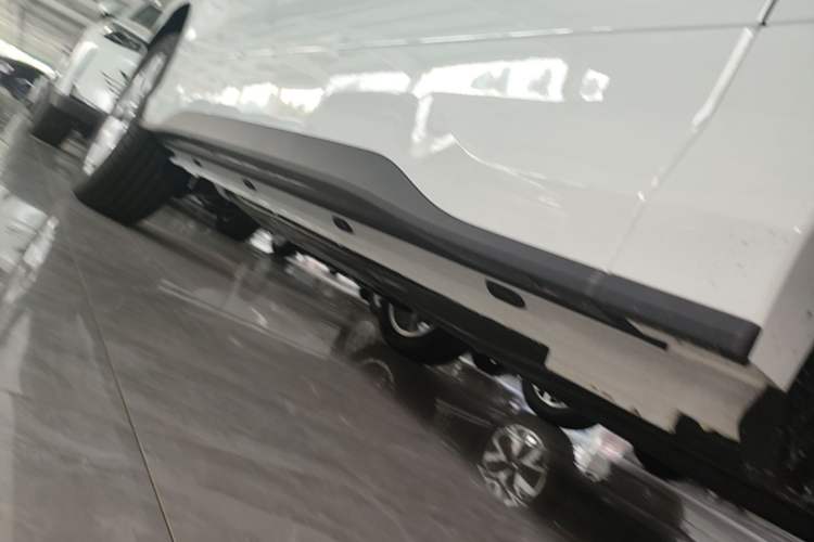 Used Jetta VS5 2026 Model, 280TSI Automatic Pioneer Edition Right Side Sill