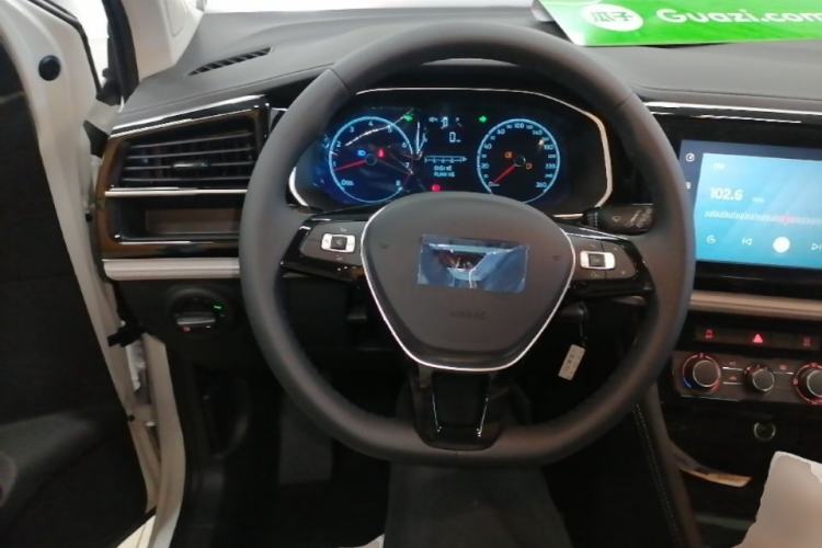 Used Jetta VS5 2026 Model, 280TSI Automatic Pioneer Edition Steering Wheel