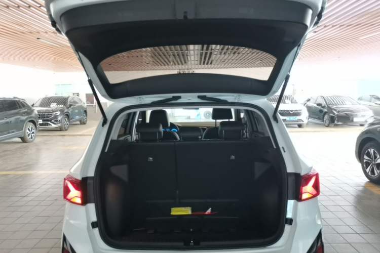 Used Jetta VS5 2026 Model, 280TSI Manual Pioneer Edition Trunk