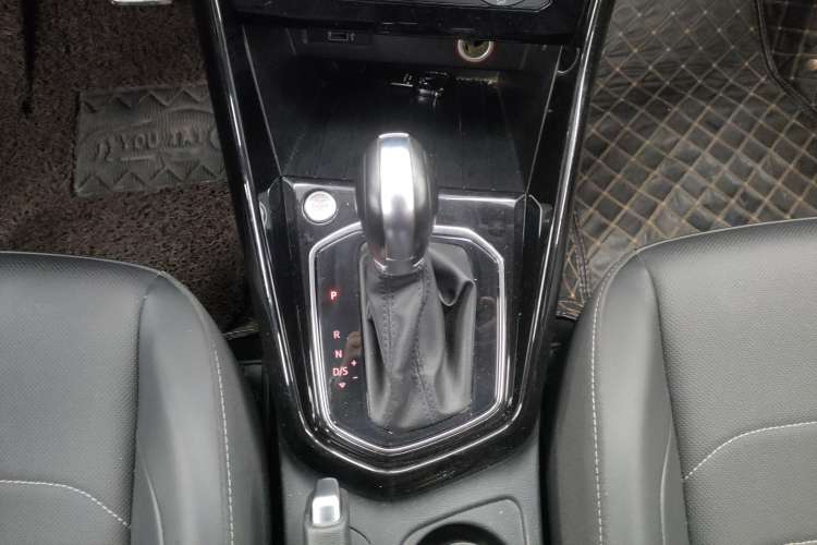 Used Jetta VS7 2021 Black Edition 1.4T Automatic Enjoyment Model Gear Lever