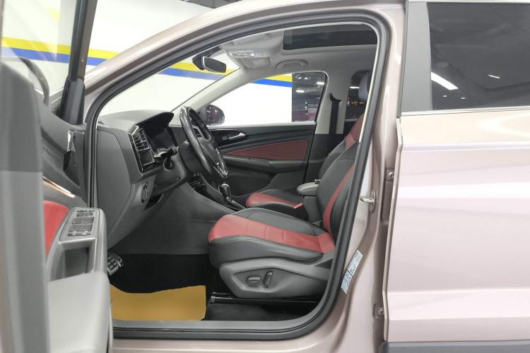 Used Jetta VS7 2020 1.4T Automatic Glory Edition Left Front Seat