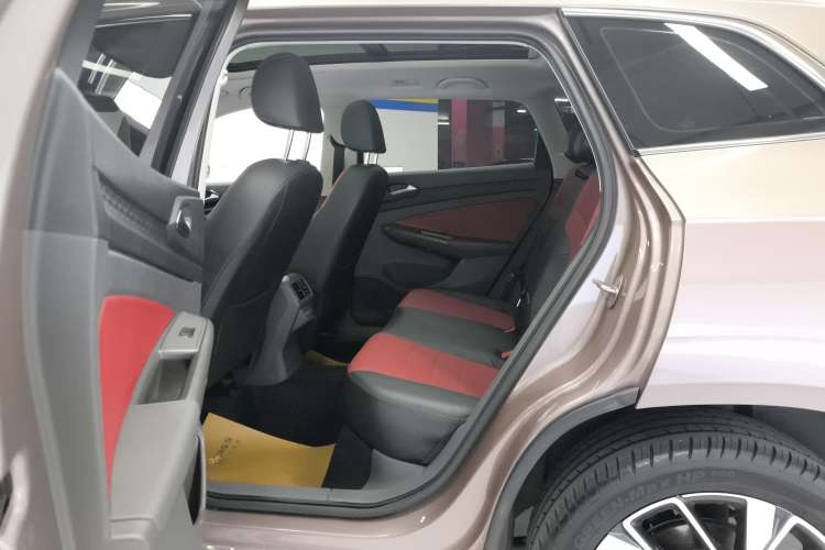 Used Jetta VS7 2020 1.4T Automatic Glory Edition Right Rear Seat