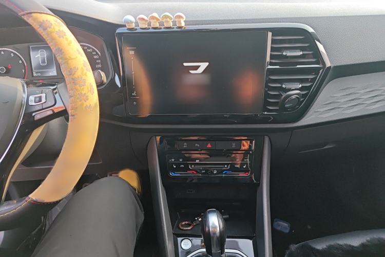 Used Jetta VS7 2020 1.4T Automatic Glory Edition Audio And AC Panel