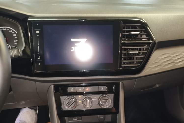 Used Jetta VS7 2020 1.4T Automatic Enjoyment Model Audio And AC Panel