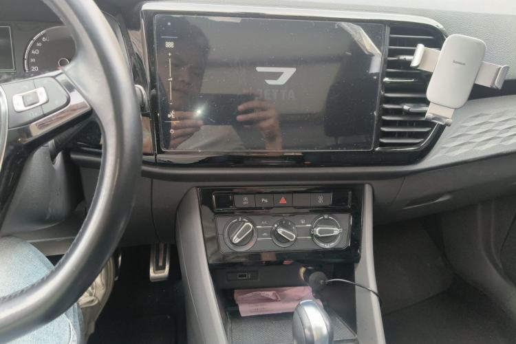 Used Jetta VS7 2020 1.4T Automatic Enjoyment Model Audio And AC Panel