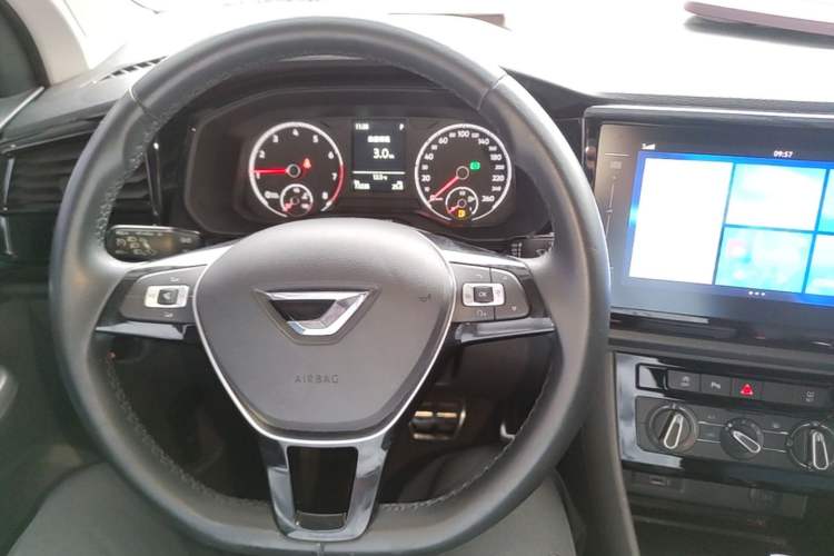 Used Jetta VS7 2020 1.4T Automatic Enjoyment Model Center Console