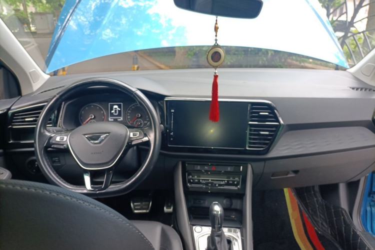 Used Jetta VS7 2020 1.4T Automatic Glory Edition Center Console