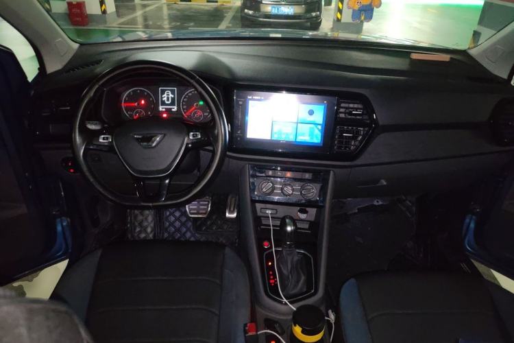 Used Jetta VS7 2020 1.4T Automatic Enjoyment Model Center Console