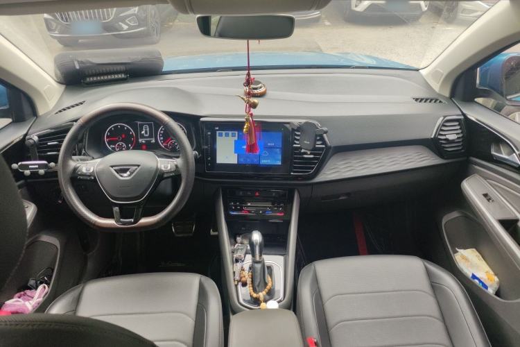 Used Jetta VS7 2020 1.4T Automatic Glory Edition Center Console