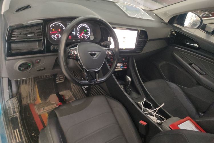 Used Jetta VS7 2020 1.4T Automatic Glory Edition Center Console