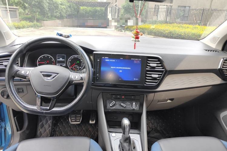 Used Jetta VS7 2020 1.4T Automatic Enjoyment Model Center Console