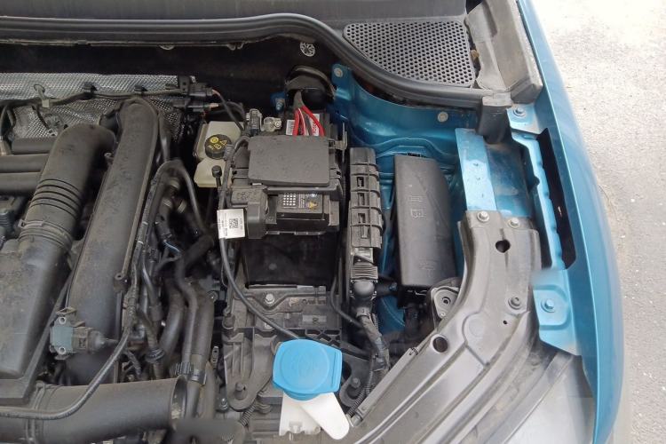 Used Jetta VS7 2020 1.4T Automatic "Thirty and Standing Firm" Edition Engine Bay Left