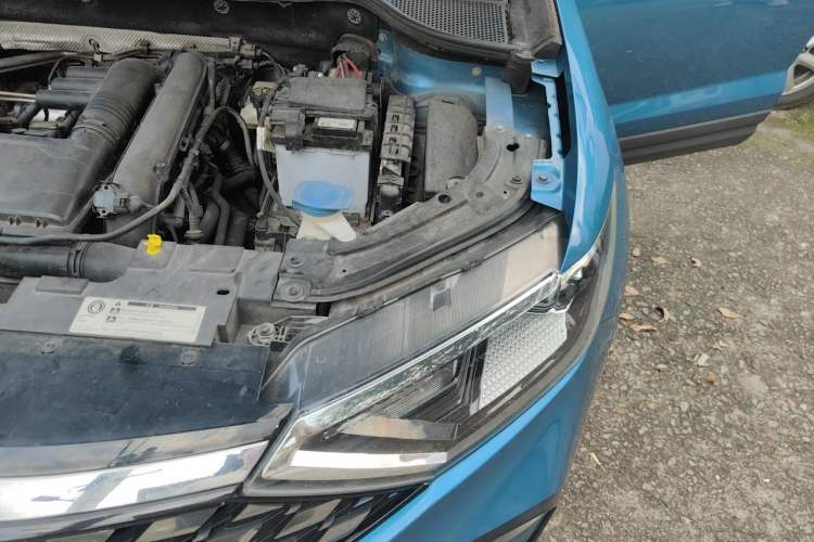 Used Jetta VS7 2020 1.4T Automatic Enjoyment Model Engine Bay Left