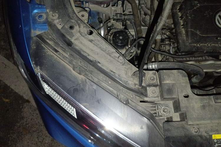 Used Jetta VS7 2020 1.4T Automatic Entry-Level Trim Engine Bay Right