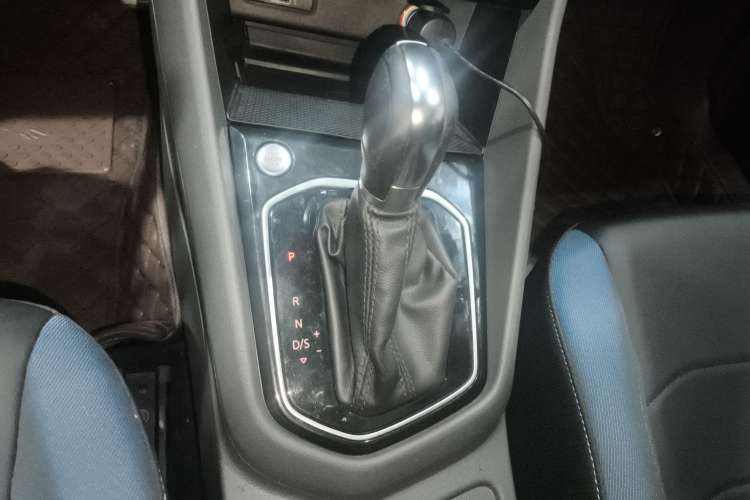 Used Jetta VS7 2020 1.4T Automatic Enjoyment Model Gear Lever