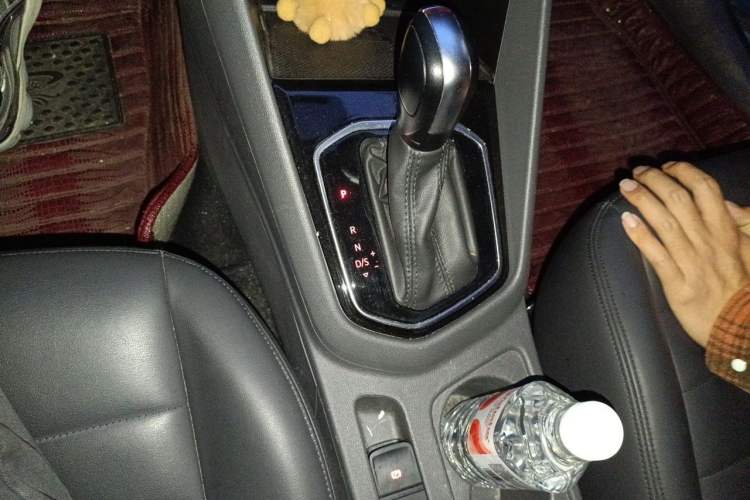 Used Jetta VS7 2020 1.4T Automatic Entry-Level Trim Gear Lever