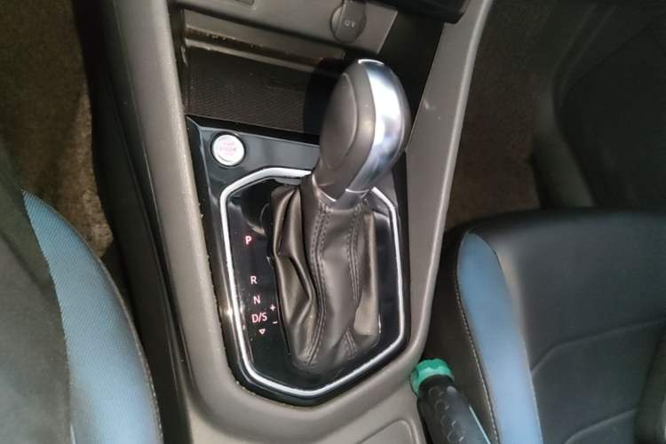 Used Jetta VS7 2020 1.4T Automatic Enjoyment Model Gear Lever