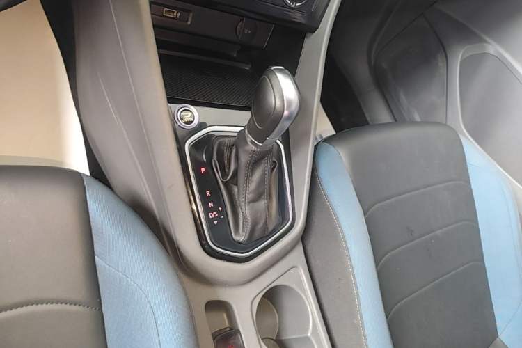Used Jetta VS7 2020 1.4T Automatic Enjoyment Model Gear Lever