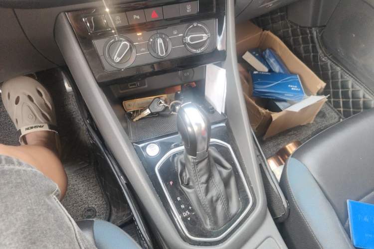 Used Jetta VS7 2020 1.4T Automatic Enjoyment Model Gear Lever