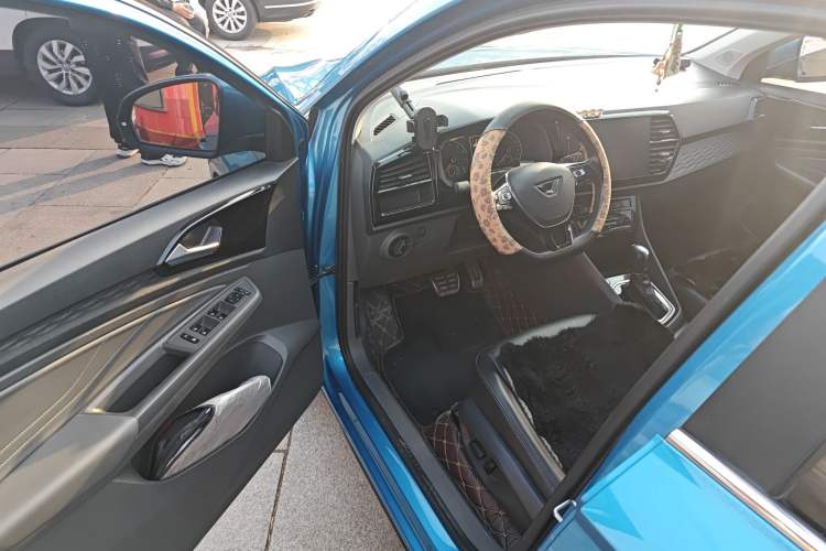 Used Jetta VS7 2020 1.4T Automatic Glory Edition Interior 3