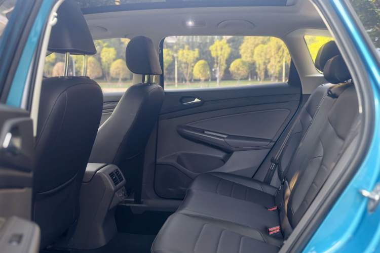 Used Jetta VS7 2020 1.4T Automatic Glory Edition Interior 4