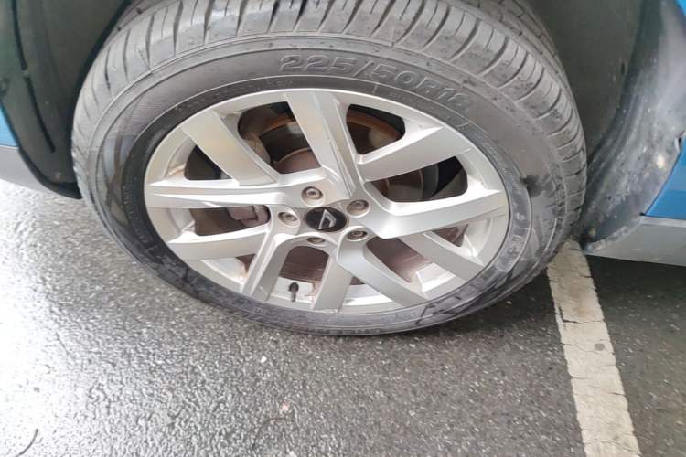 Used Jetta VS7 2020 1.4T Automatic Enjoyment Model Left Front Wheel Hub