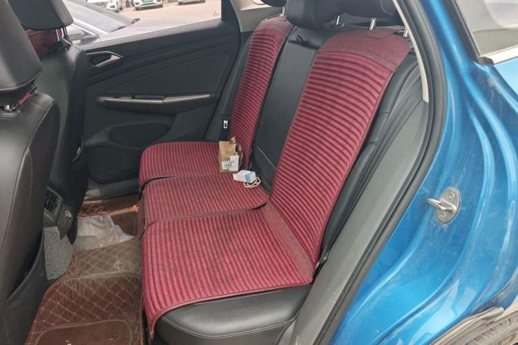 Used Jetta VS7 2020 1.4T Automatic Glory Edition Left Rear Seat