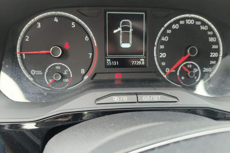 Used Jetta VS7 2020 1.4T Automatic Enjoyment Model Odometer Close Up