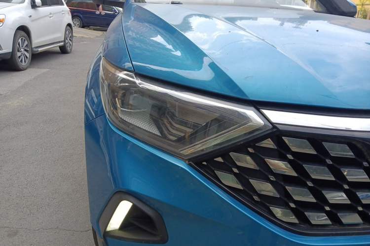 Used Jetta VS7 2020 1.4T Automatic "Thirty and Standing Firm" Edition Right Front Headlight