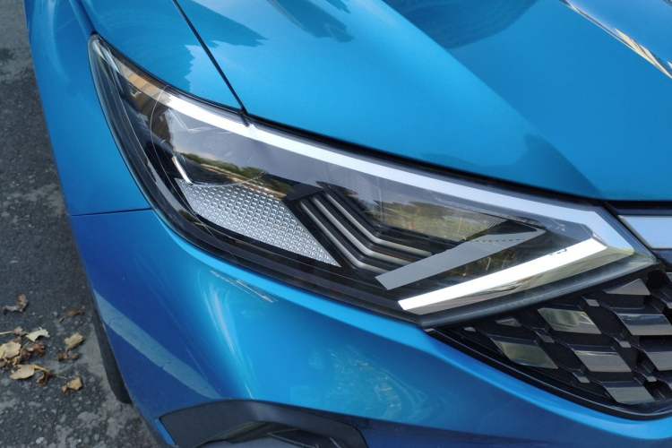 Used Jetta VS7 2020 1.4T Automatic Glory Edition Right Front Headlight