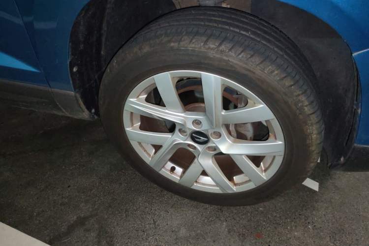 Used Jetta VS7 2020 1.4T Automatic Enjoyment Model Right Front Wheel Hub
