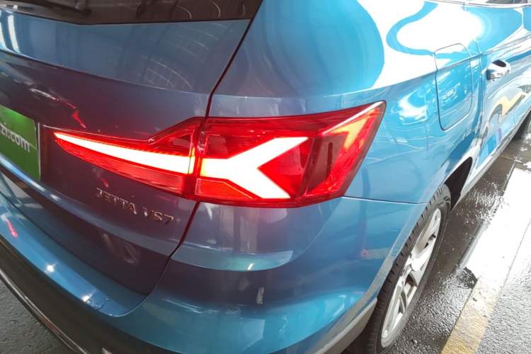 Used Jetta VS7 2020 1.4T Automatic Enjoyment Model Right Rear Taillight