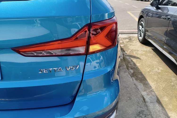 Used Jetta VS7 2020 1.4T Automatic Glory Edition Right Rear Taillight