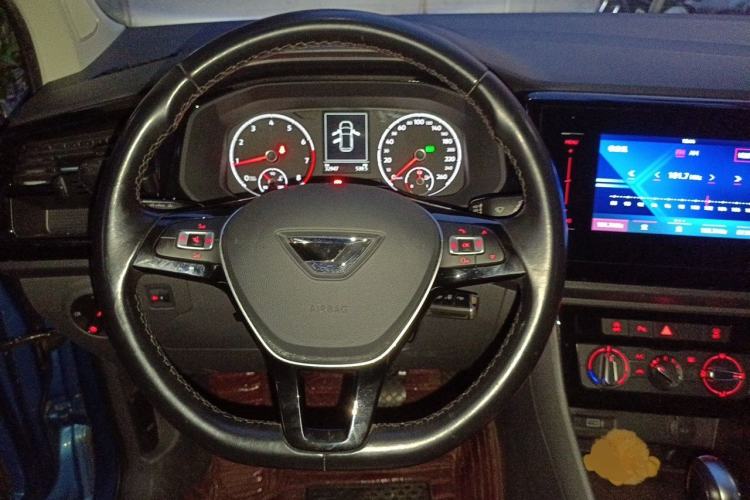 Used Jetta VS7 2020 1.4T Automatic Entry-Level Trim Steering Wheel