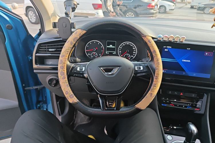 Used Jetta VS7 2020 1.4T Automatic Glory Edition Steering Wheel
