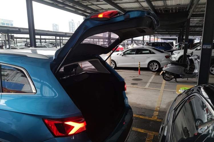Used Jetta VS7 2020 1.4T Automatic Enjoyment Model Trunk